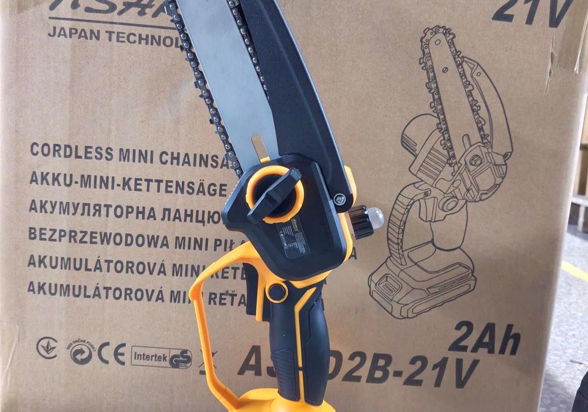 Акумуляторна ланцюгова пилка ASAKA ASCD 2B-21V
